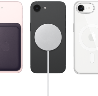iPhone 17e, parte posterior, color rosa pálido, billetera de FineWoven con MagSafe acoplado, iPhone 17e, parte posterior, color negro, cargador MagSafe acoplado, iPhone 17e, parte posterior, color blanco, estuche transparente con MagSafe acoplado